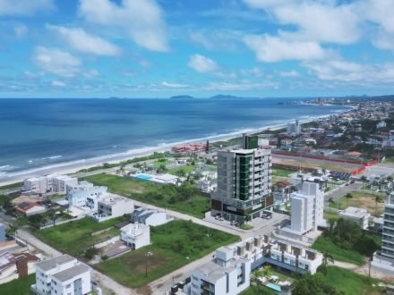 Ref.: Ap-127 PAULINA RESIDENCE PRÉ LANÇAMENTO QUADRA MAR EM ITAPOÁ/SC