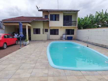 Ref.: L-050 Locação de Temporada em Itapoá - SC! 